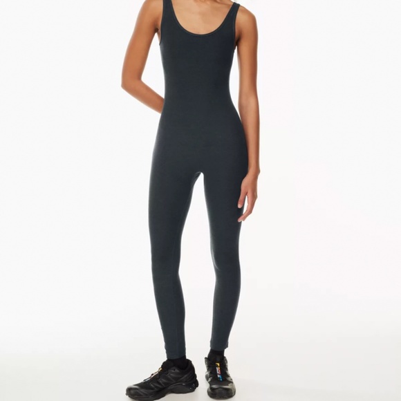 Aritzia Romper - Picture 1 of 2